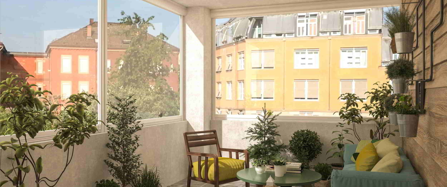 Vetrotenda®, la chiusura verticale a scomparsa che garantisce un effetto trasparente grazie a guide laterali e zip. Destinata a porticati, verande e balconi, è realizzata in PVC trasparente interamente richiudibile e può essere personalizzata con zanzariera o tenda decorativa, offrendo comfort visivo e protezione dagli agenti atmosferici